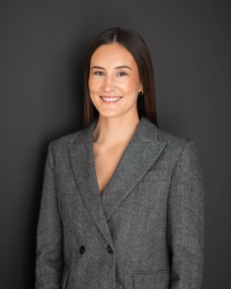 Sarah Stapleton - Courtière en immobilier / Real Estate Broker Montréal