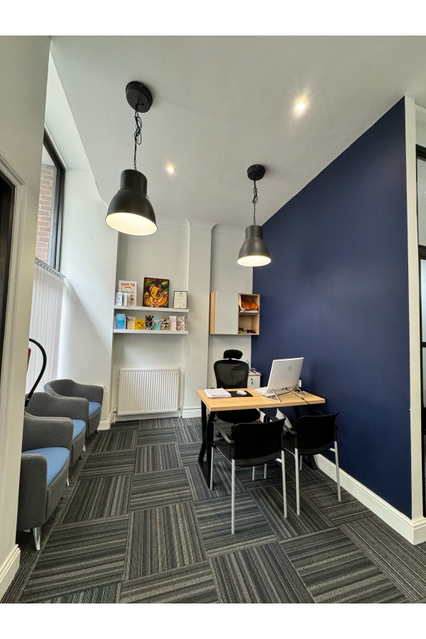 Couverture Westend Consultants UK - Immigration Lawyers London, UK